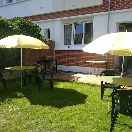 La Brise Malouine Au Bord De Avec Jardin