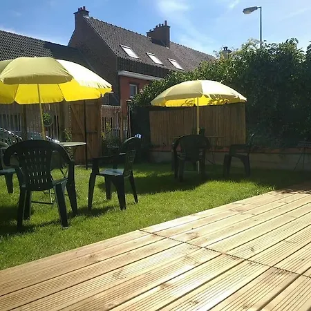 La Brise Malouine Au Bord De Avec Jardin Сasa de vacaciones