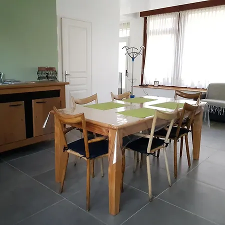 La Brise Malouine Au Bord De Avec Jardin Сasa de vacaciones *